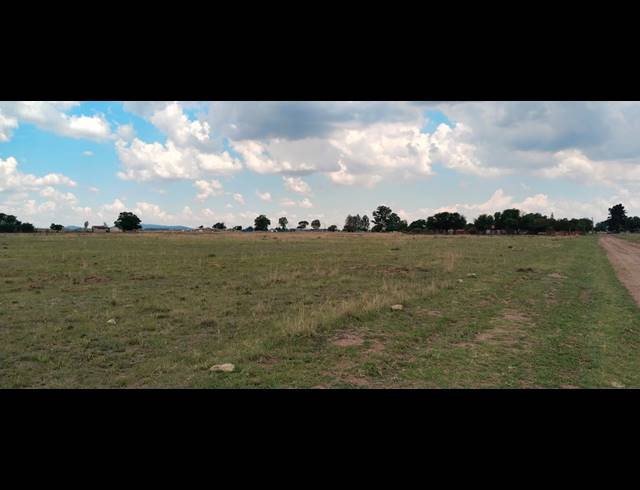 26,475M² VACANT LAND FOR SALE IN BOLTONWOLD